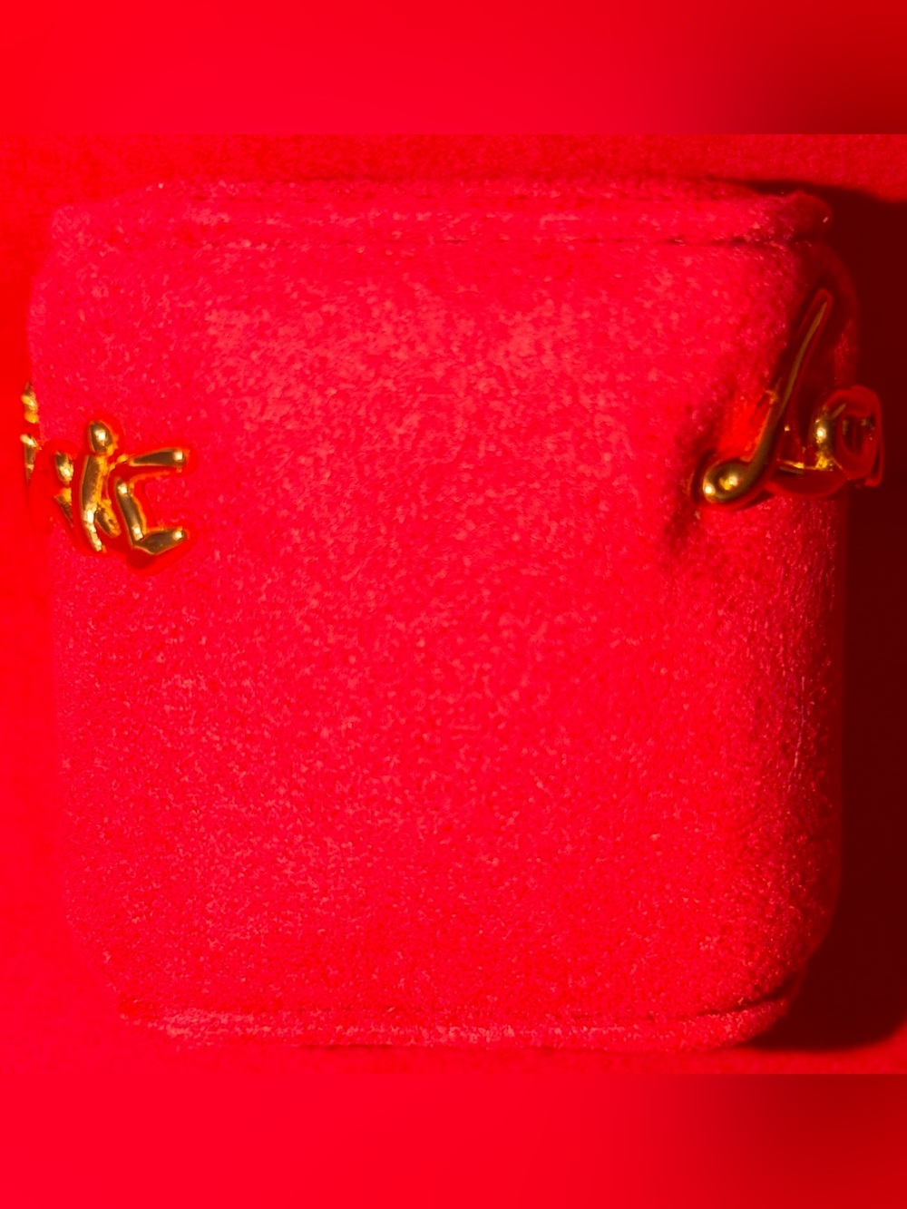 ‘Louis Vuitton Paris’ Script Cuff - Picture 7 of 9